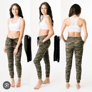 ZYIA ACTIVE Size 12 camo unwind joggers